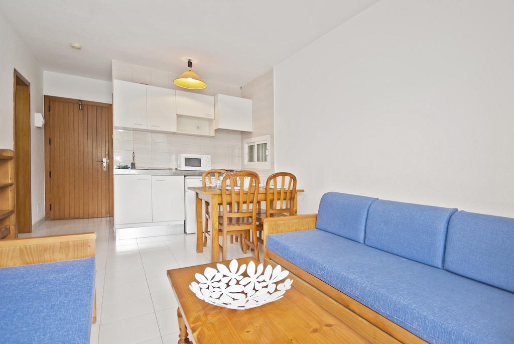 Llevant Apartments Port de Pollença Kültér fotó
