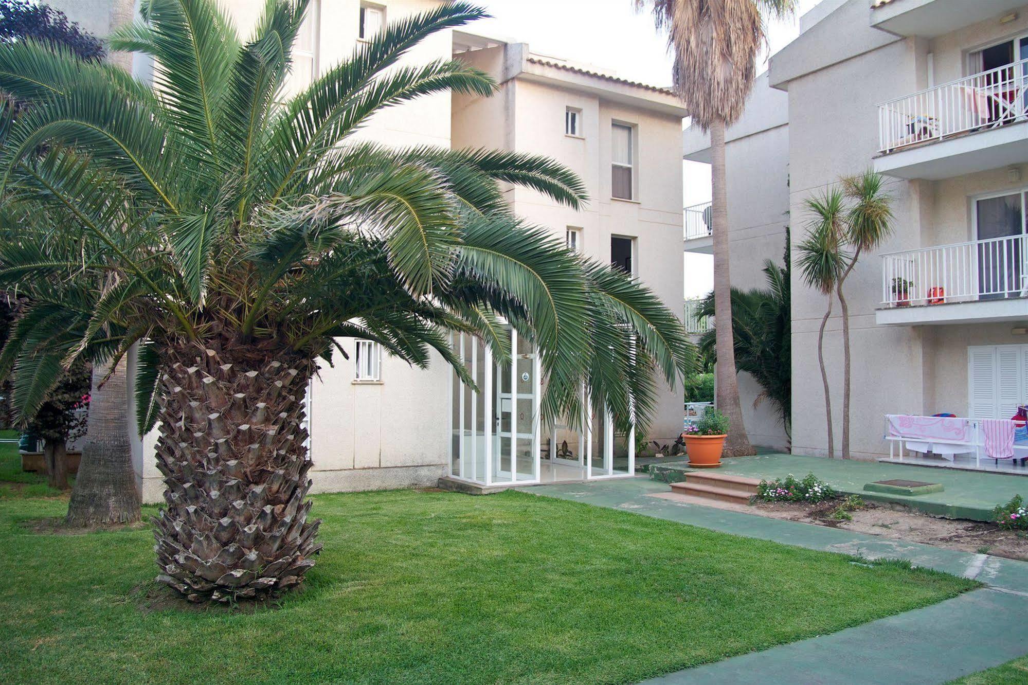 Llevant Apartments Port de Pollença Kültér fotó