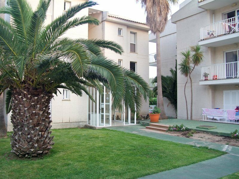 Llevant Apartments Port de Pollença Kültér fotó